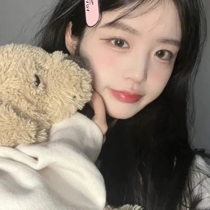 五年后，她与崽崽强势回归